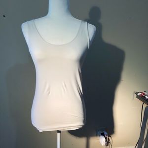 White Tahari Tank Size XS